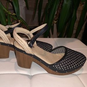 JBU by Jambu Wonderful Wedge